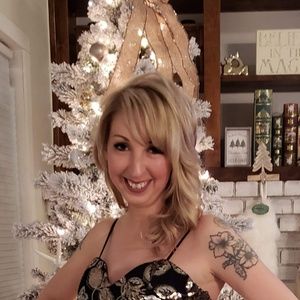 Meet your Posher, Kayla